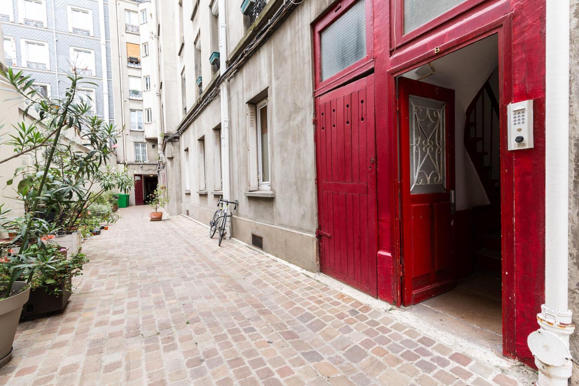 Loft 4 Bedroom Montmartre Pigalle Ac By Lcc Agency ปารีส ภายนอก รูปภาพ